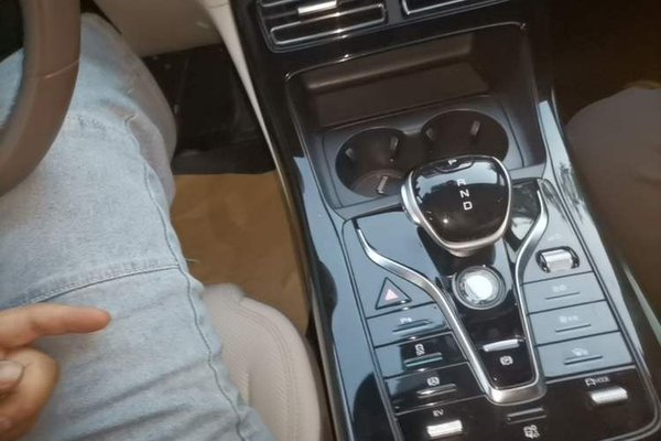 BYD Qin PLUS 2023, 27599 км, за 9717 USD - фото 16
