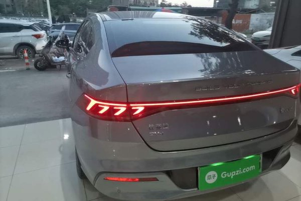 BYD Qin PLUS 2023, 27599 км, за 9717 USD