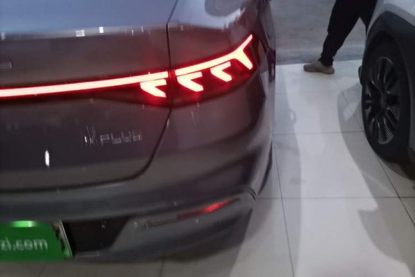 BYD Qin PLUS 2023, 27599 км, за 9717 USD - фото 9
