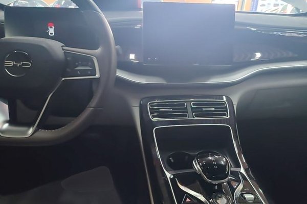 BYD Qin PLUS 2023, 56500 км, за 11327 USD - фото 13