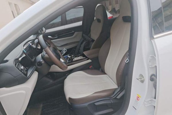 BYD Qin PLUS 2023, 14000 км, за 8483 USD - фото 16