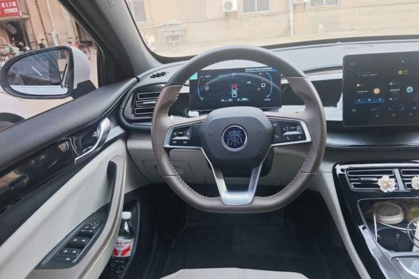 BYD Qin PLUS 2023, 14000 км, за 8483 USD - фото 11