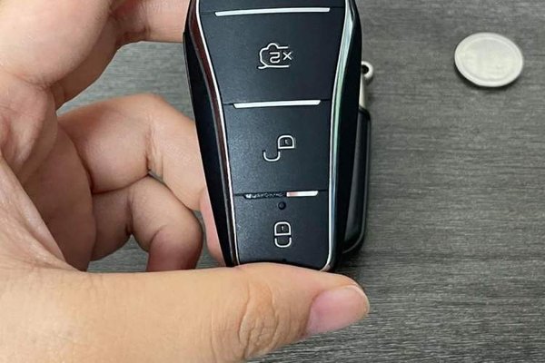 BYD Qin PLUS 2023, 14000 км, за 8483 USD - фото 9