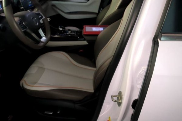 BYD Qin PLUS 2023, 23800 км, за 8504 USD - фото 17