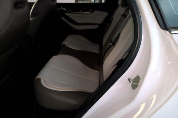 BYD Qin PLUS 2023, 23800 км, за 8504 USD - фото 20