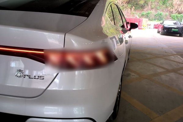 BYD Qin PLUS 2023, 23800 км, за 8504 USD - фото 9
