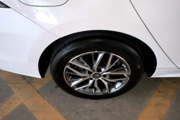BYD Qin PLUS 2023, 23800 км, за 8504 USD - фото 11