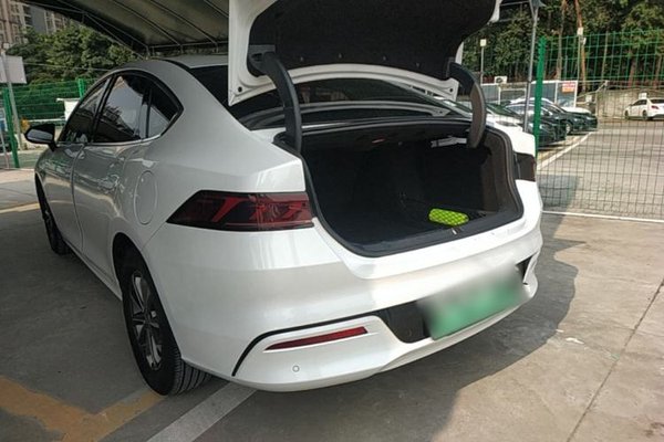BYD Qin PLUS 2023, 66400 км, за 10807 USD