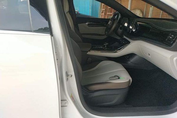 BYD Qin PLUS 2023, 66400 км, за 10807 USD - фото 19