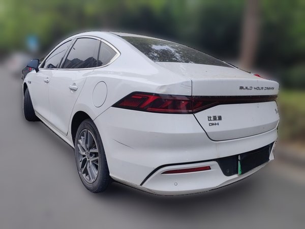 BYD Qin PLUS 2023, 73700 км, за 8311 USD