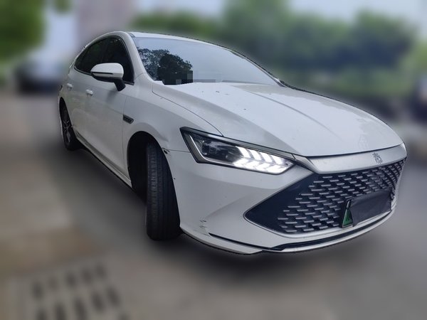 BYD Qin PLUS 2023, 73700 км, за 8311 USD