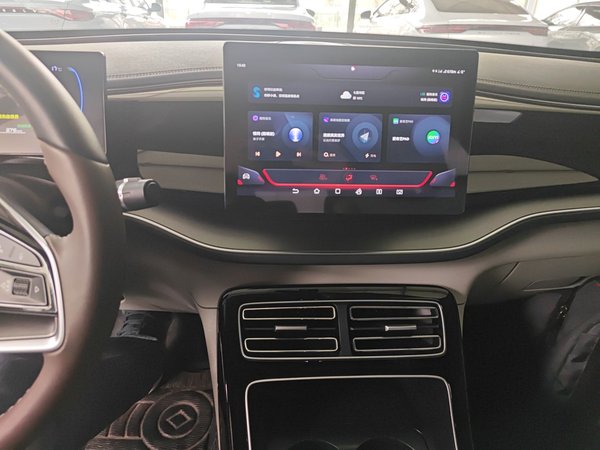 BYD Qin PLUS 2024, 41800 км, за 13575 USD - фото 16