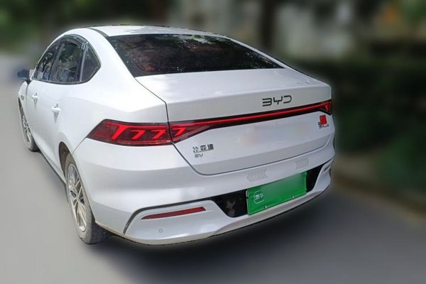 BYD Qin PLUS 2024, 73900 км, за 12709 USD