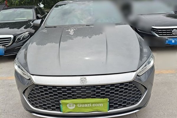 BYD Qin PLUS 2024, 28700 км, за 10629 USD