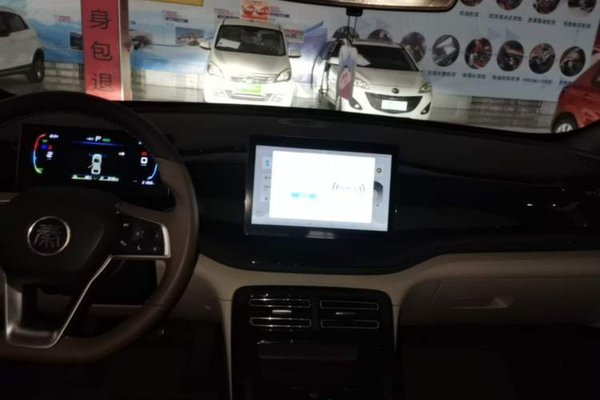 BYD Qin PLUS 2024, 21300 км, за 9363 USD - фото 12