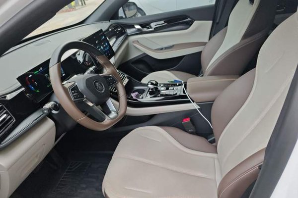 BYD Qin PLUS 2024, 13500 км, за 9161 USD - фото 12