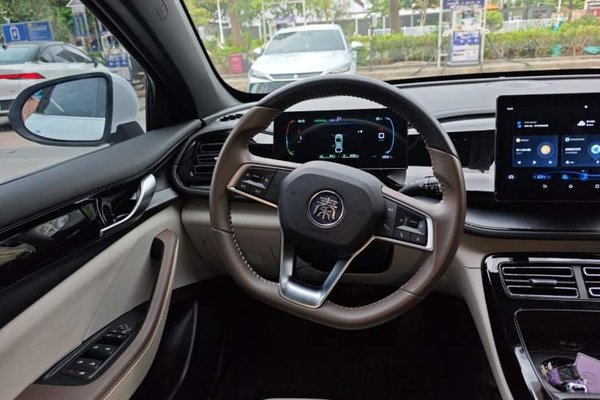 BYD Qin PLUS 2024, 13500 км, за 9161 USD - фото 7