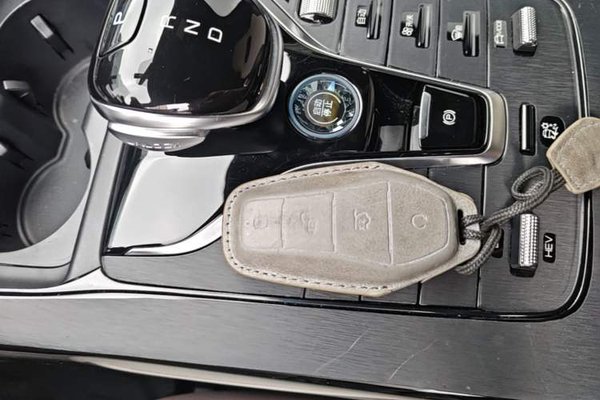 BYD Qin PLUS 2024, 24300 км, за 10649 USD - фото 12