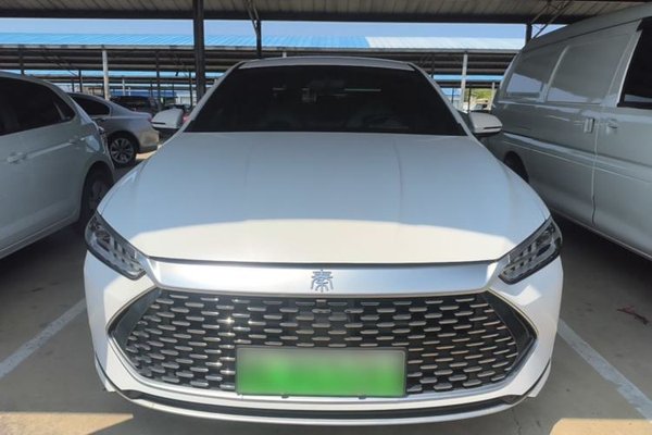 BYD Qin PLUS 2024, 32800 км, за 8623 USD
