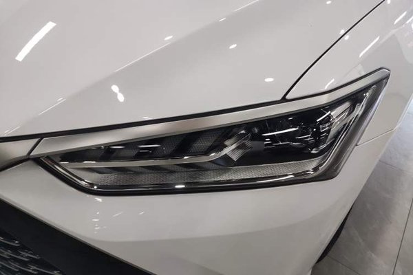 BYD Qin PLUS 2024, 34100 км, за 9928 USD - фото 8
