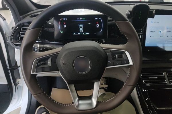 BYD Qin PLUS 2024, 34100 км, за 9928 USD - фото 13