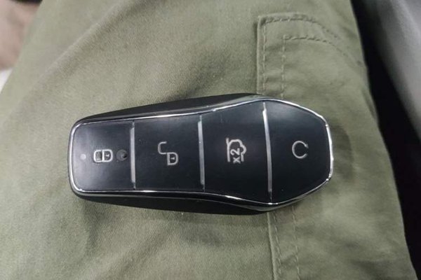 BYD Qin PLUS 2024, 34100 км, за 9928 USD - фото 23