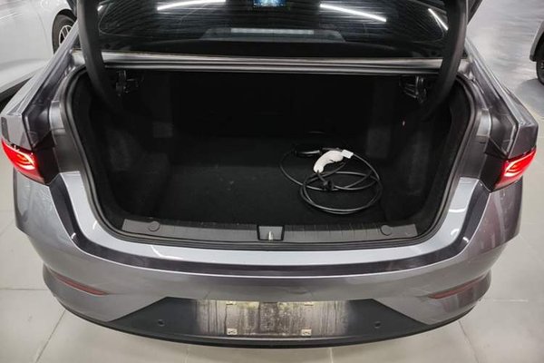 BYD Qin PLUS 2025, 12600 км, за 14170 USD - фото 22
