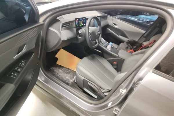 BYD Qin PLUS 2025, 29500 км, за 14039 USD - фото 24
