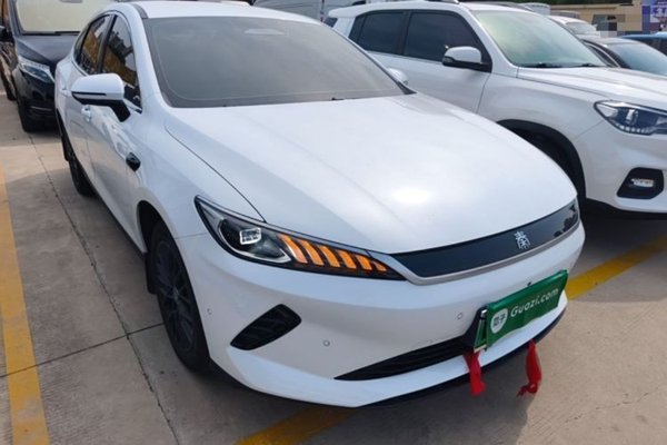 BYD Qin PLUS 2025, 5200 км, за 15460 USD