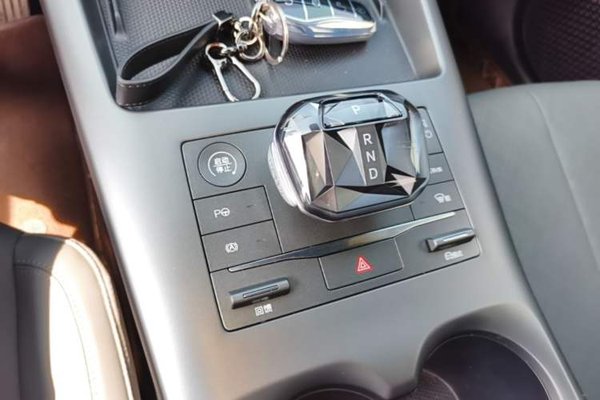 BYD Qin PLUS 2025, 5200 км, за 15460 USD - фото 17