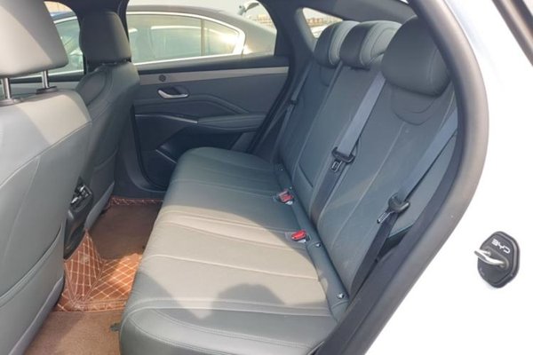 BYD Qin PLUS 2025, 5200 км, за 15460 USD - фото 20
