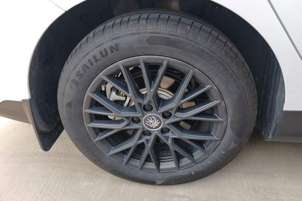 BYD Qin PLUS 2025, 5200 км, за 15460 USD - фото 10