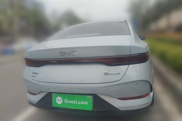 BYD Qin PLUS 2025, 20800 км, за 9116 USD