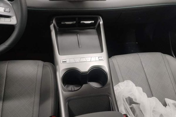 BYD Qin PLUS 2025, 100 км, за 12234 USD - фото 16