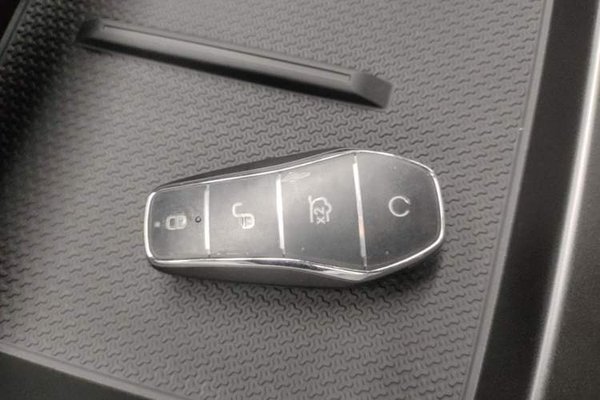 BYD Qin PLUS 2025, 100 км, за 12234 USD - фото 23