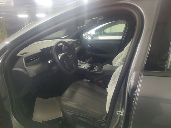 BYD Qin PLUS 2025, 100 км, за 12870 USD - фото 22