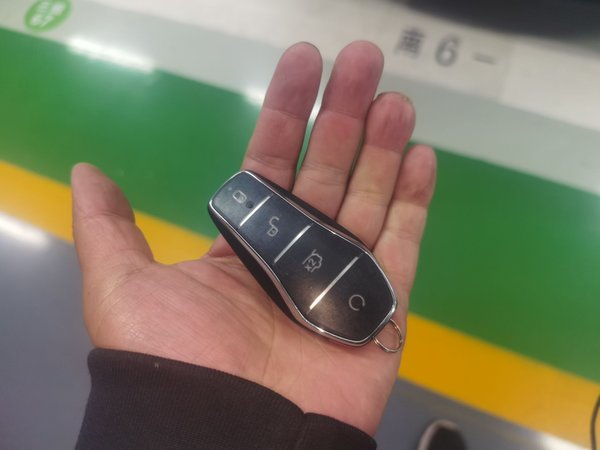 BYD Qin PLUS 2025, 100 км, за 12870 USD - фото 17