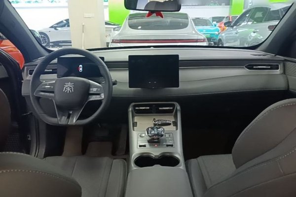 BYD Qin PLUS 2025, 13400 км, за 10354 USD - фото 18