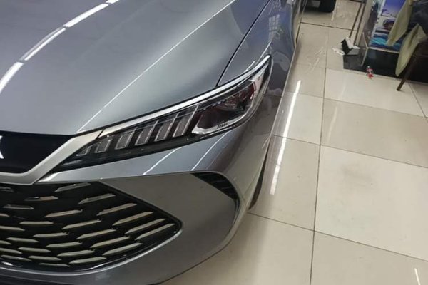 BYD Qin PLUS 2025, 13400 км, за 10354 USD - фото 10