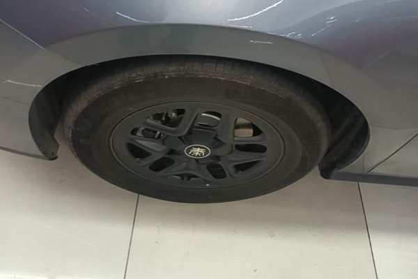 BYD Qin PLUS 2025, 13400 км, за 10354 USD - фото 9