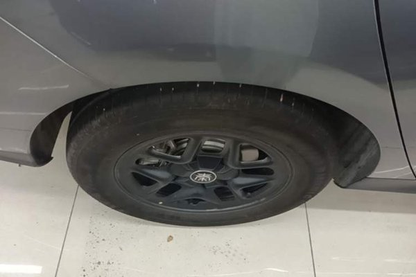 BYD Qin PLUS 2025, 13400 км, за 10354 USD - фото 11