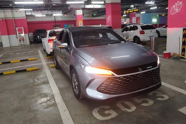 BYD Qin PLUS 2025, 14800 км, за 11232 USD