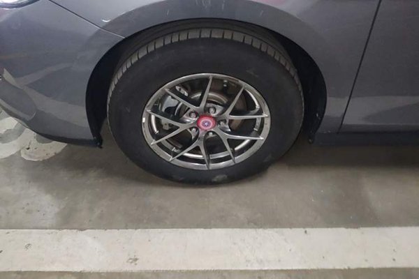BYD Qin PLUS 2025, 14800 км, за 11232 USD - фото 10