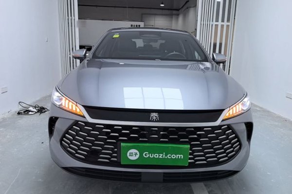 BYD Qin PLUS 2025, 2400 км, за 13255 USD