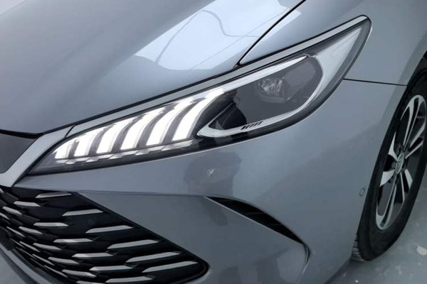 BYD Qin PLUS 2025, 2400 км, за 13255 USD - фото 8