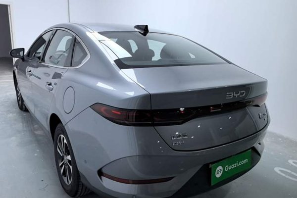 BYD Qin PLUS 2025, 2400 км, за 13255 USD