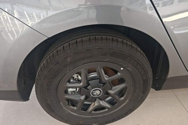 BYD Qin PLUS 2025, 300 км, за 11421 USD - фото 16