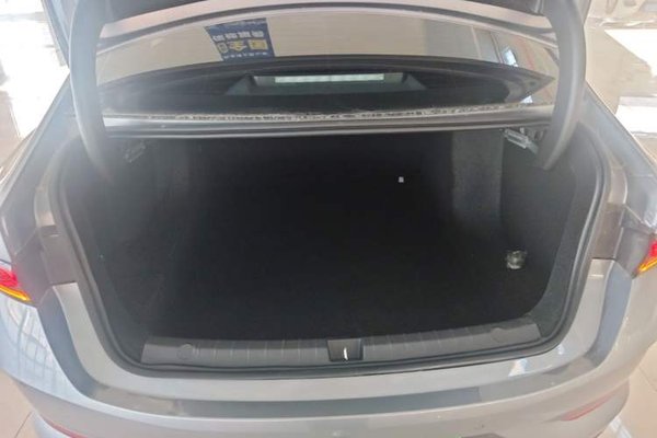 BYD Qin PLUS 2025, 300 км, за 11421 USD - фото 27