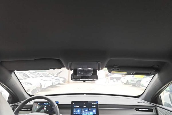 BYD Qin PLUS 2025, 100 км, за 12005 USD - фото 20