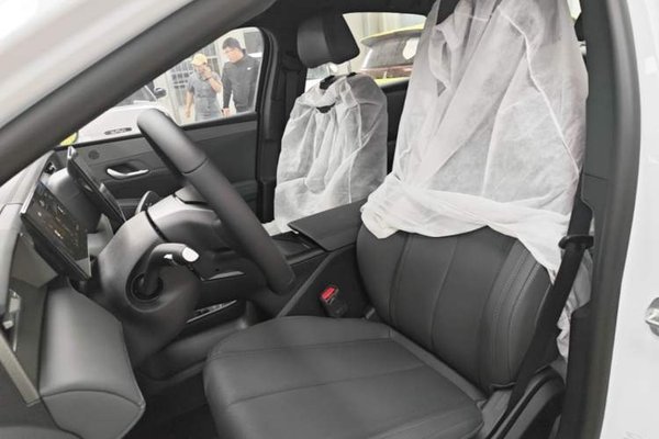 BYD Qin PLUS 2025, 100 км, за 12005 USD - фото 16
